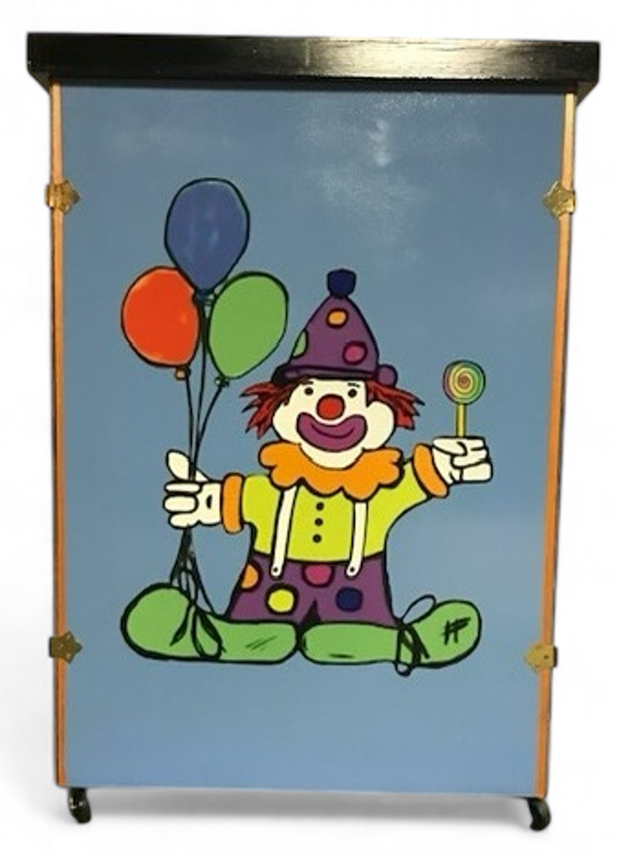 Nightclub Table - Clown