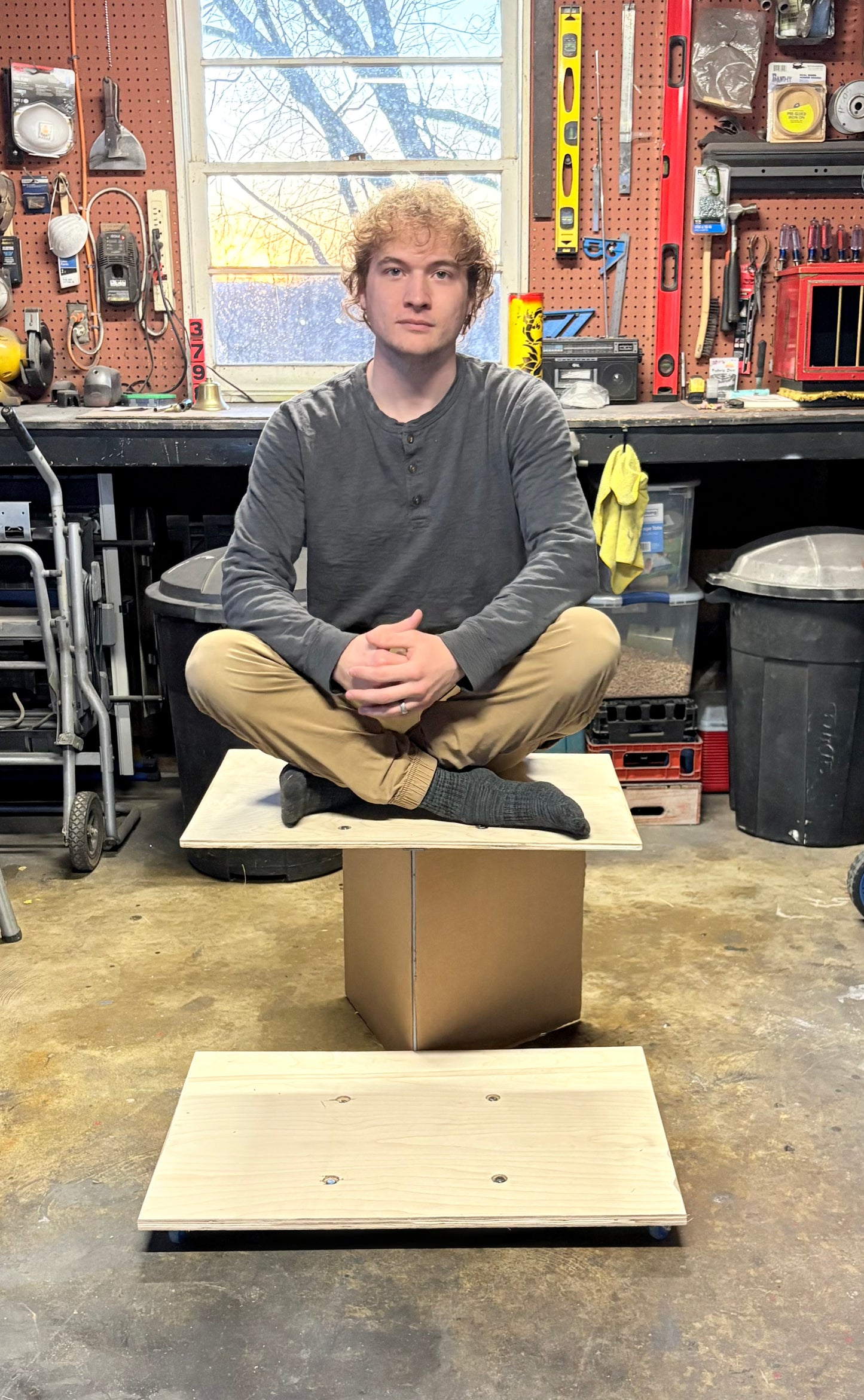 The Floating Carpet Illusion